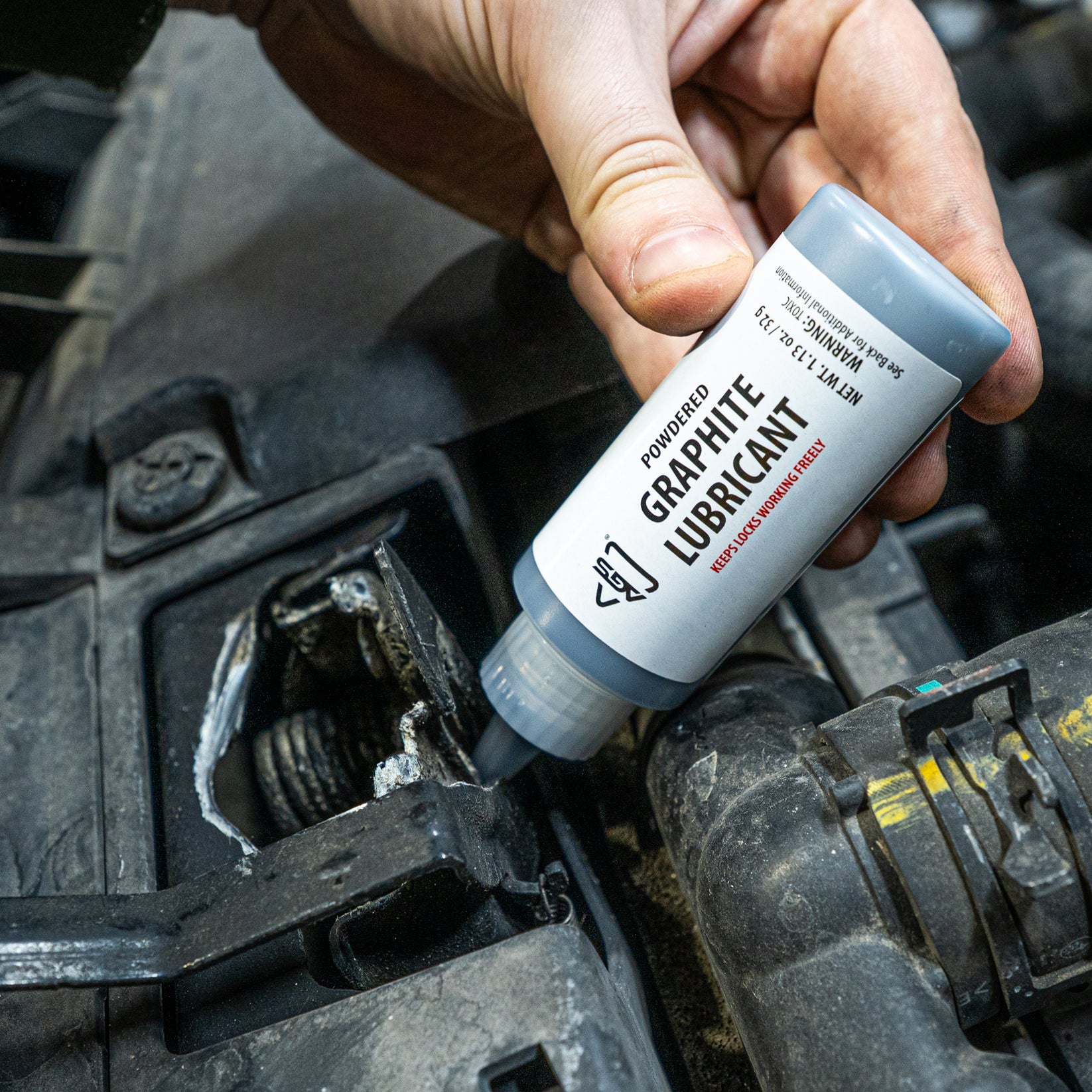 Graphite Lubricant – Powdered Dry Lube for Locks & Hinges | AGS | AGS
